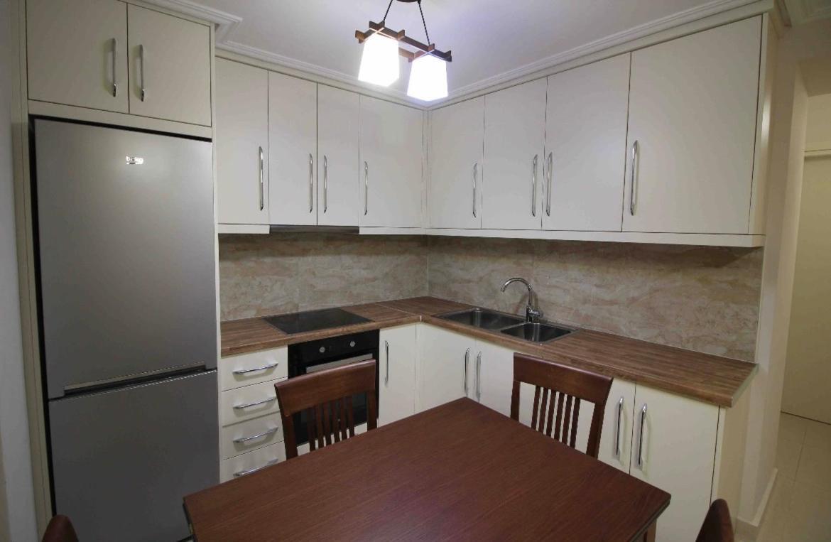 Ersid Apartaments In The Centre Sarandë 外观 照片